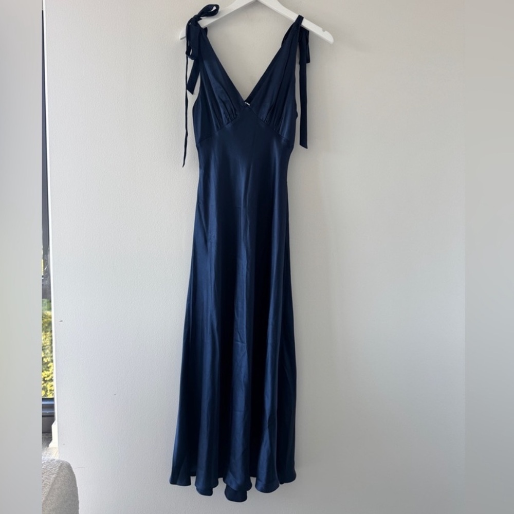 REFORMATION Pernille Silk Dress in Navy L